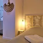 Sublime Cocon Pour 2 Aux Portes De La Place Nationale - Proximite Immediate Toutes Commodites Et Sites D'interets Lejlighed *