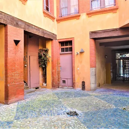 Sublime Cocon Pour 2 Aux Portes De La Place Nationale - Proximite Immediate Toutes Commodites Et Sites D'interets Lejlighed *
