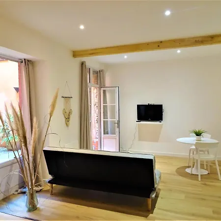 Sublime Cocon Pour 2 Aux Portes De La Place Nationale - Proximite Immediate Toutes Commodites Et Sites D'interets Apartamento