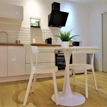 Sublime Cocon Pour 2 Aux Portes De La Place Nationale - Proximite Immediate Toutes Commodites Et Sites D'interets *